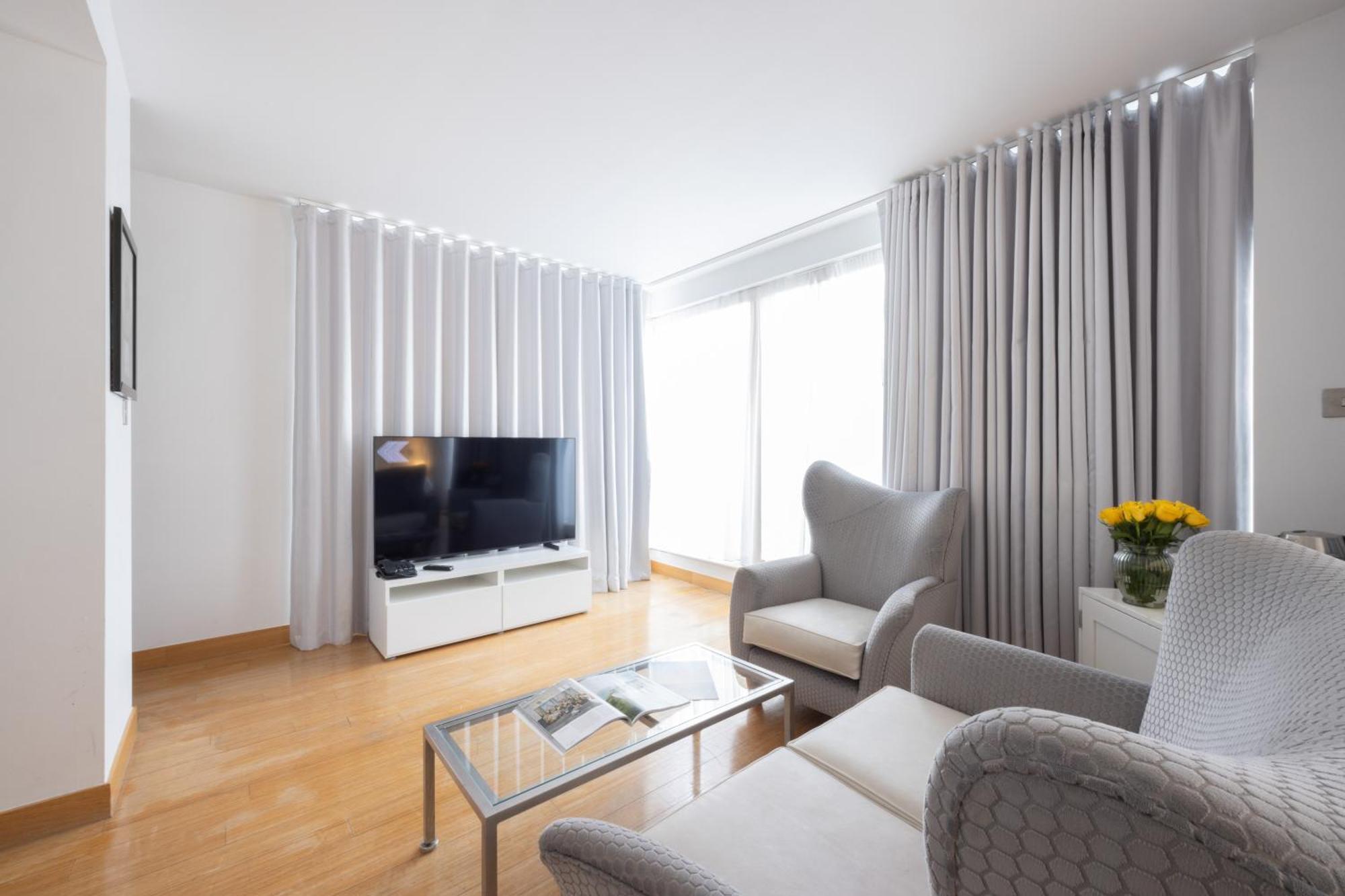 Bermondsey Square - A Bespoke 4*