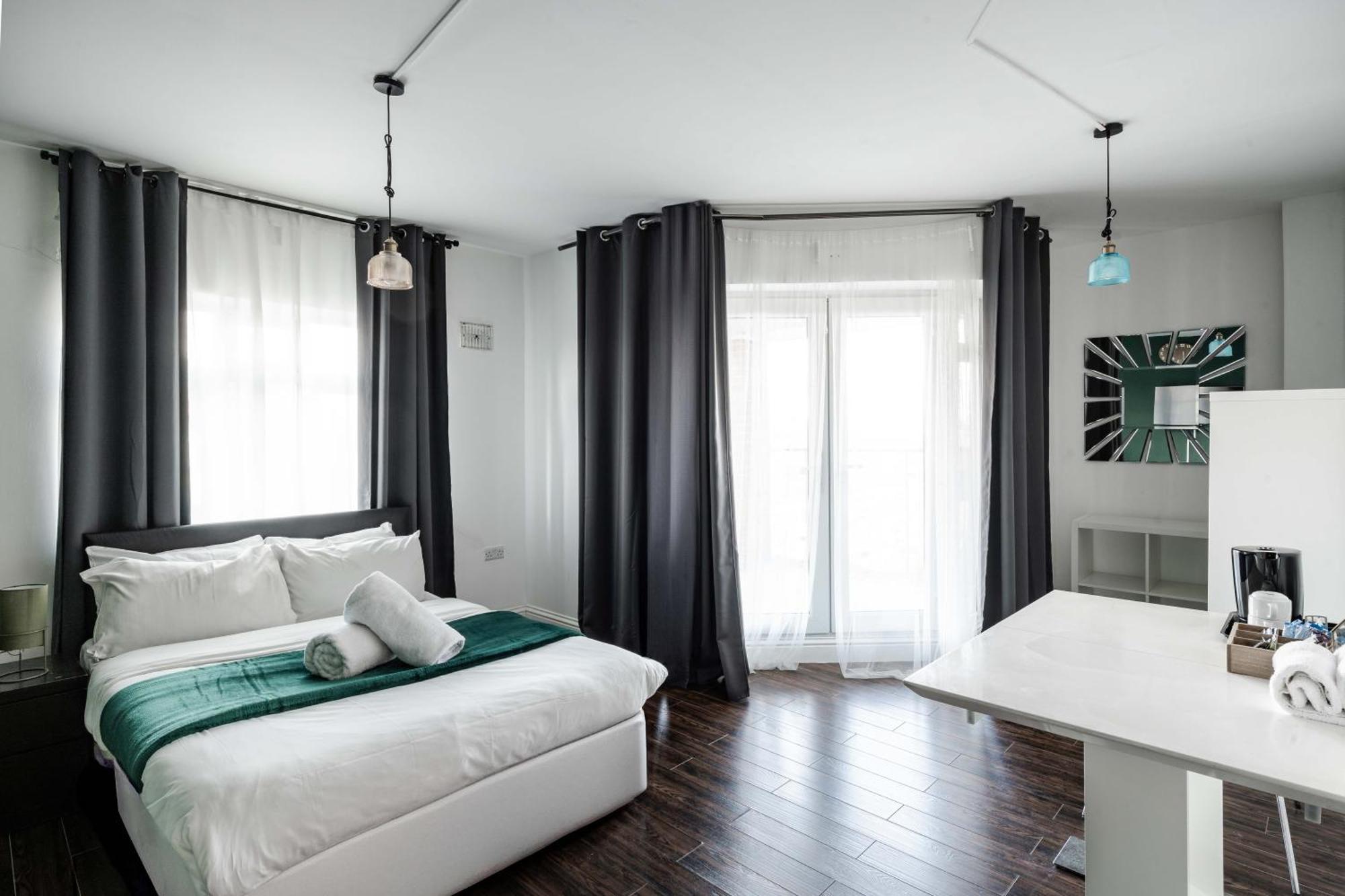 Gate Hotel