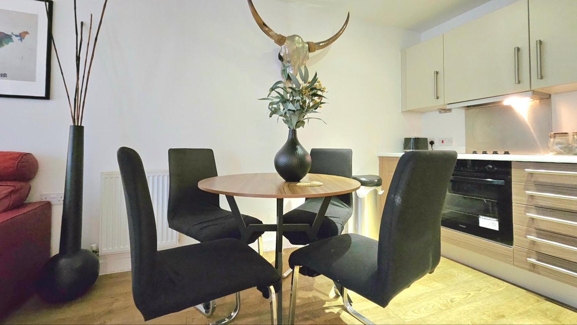 Athera - Festival Quarter, Canary Wharf 2 Bed, 2 Bath With Balcony And Gym Facility Appartement Londen