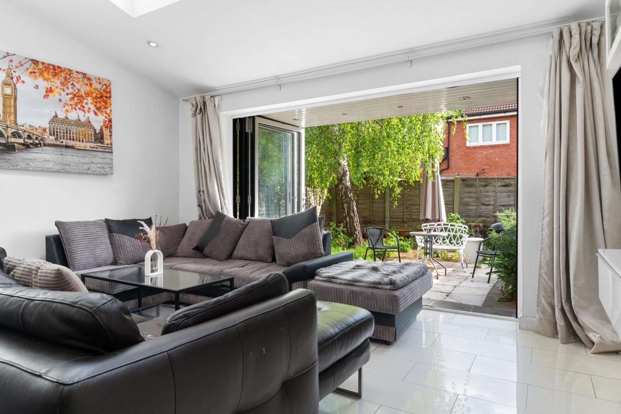 Shard View 3 Bed Entire * London