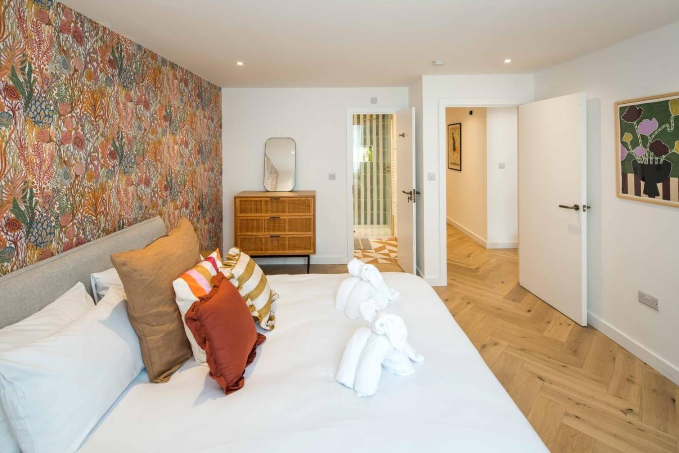 2bed 2bath Stunning Shoreditch *