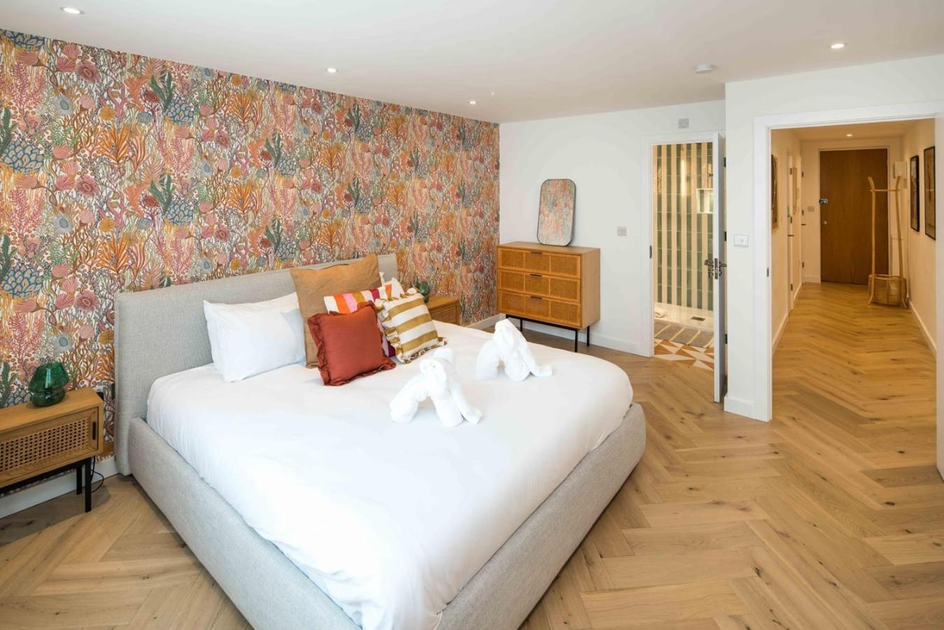 2bed 2bath Stunning Shoreditch * London