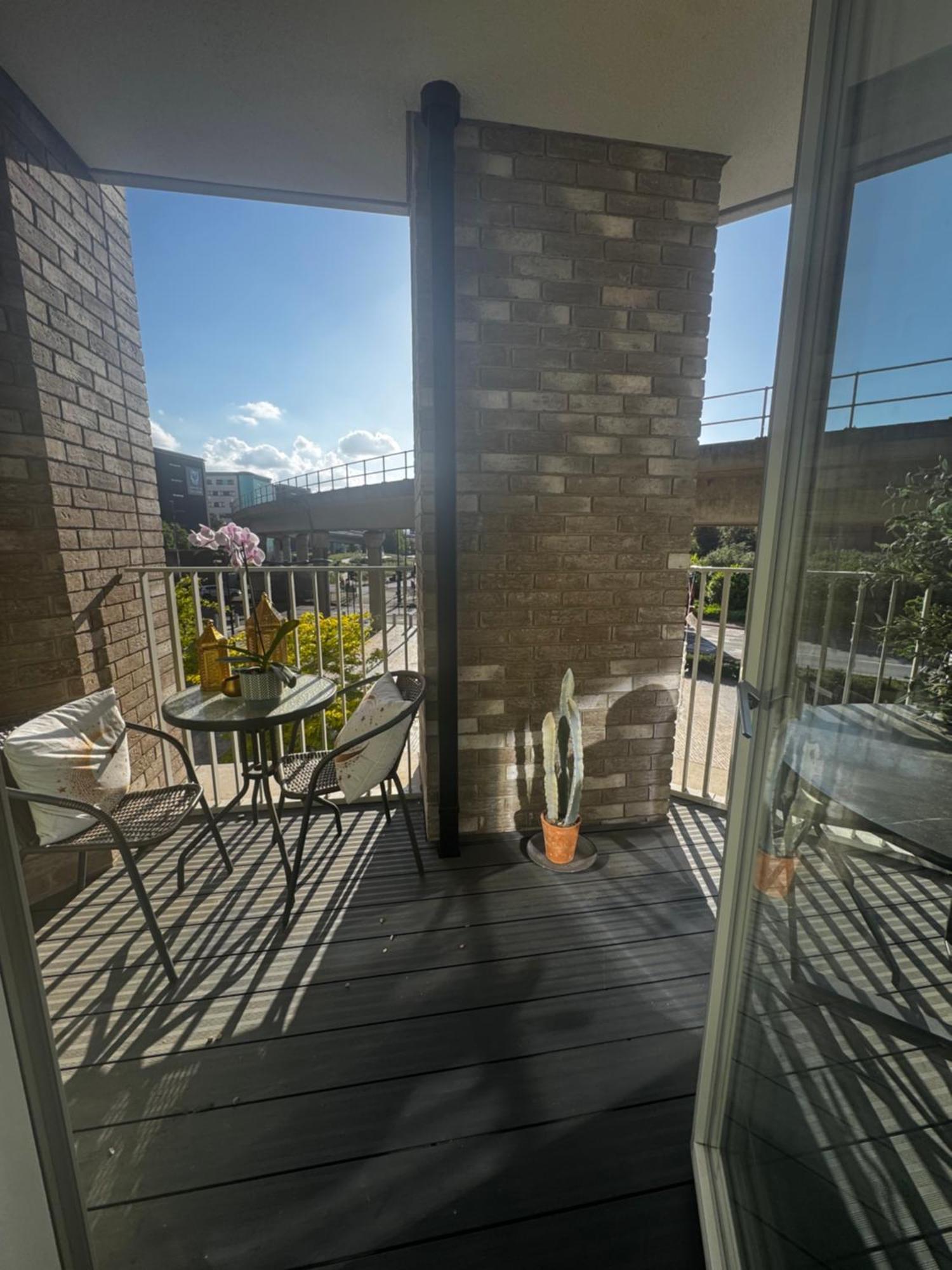 Apartamento Luxury Entire 1 Bed Flat, Excel, Airport, Custom House Londres