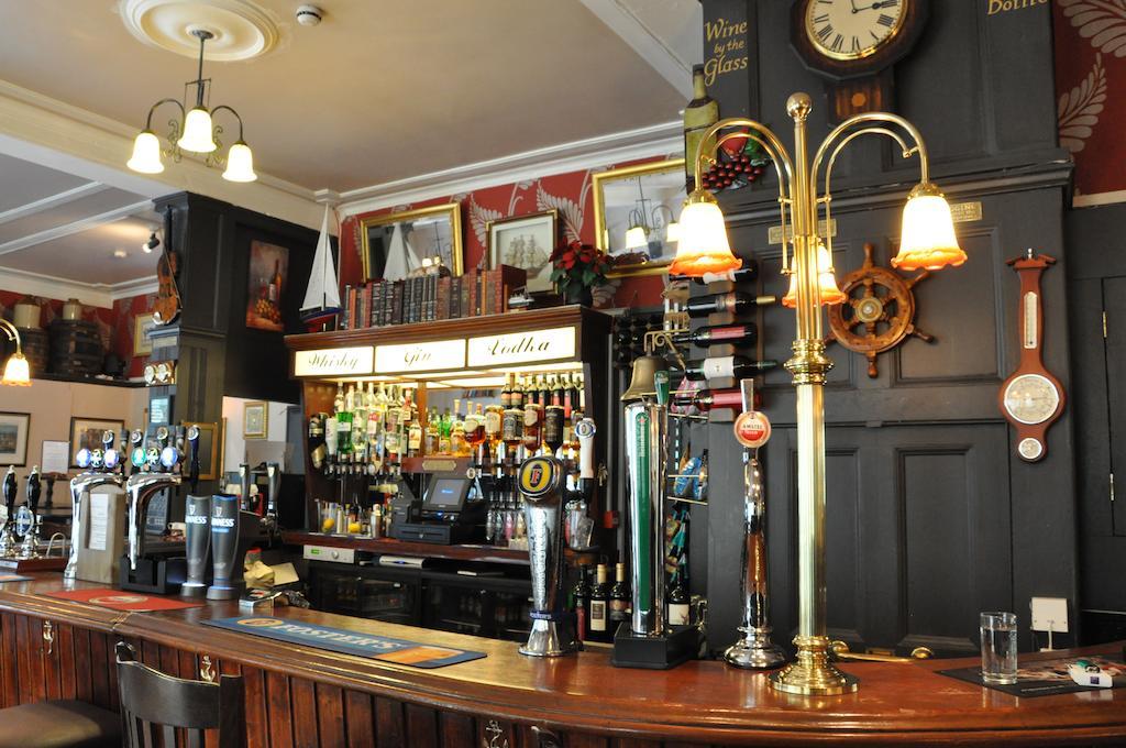 Inn The Ship London