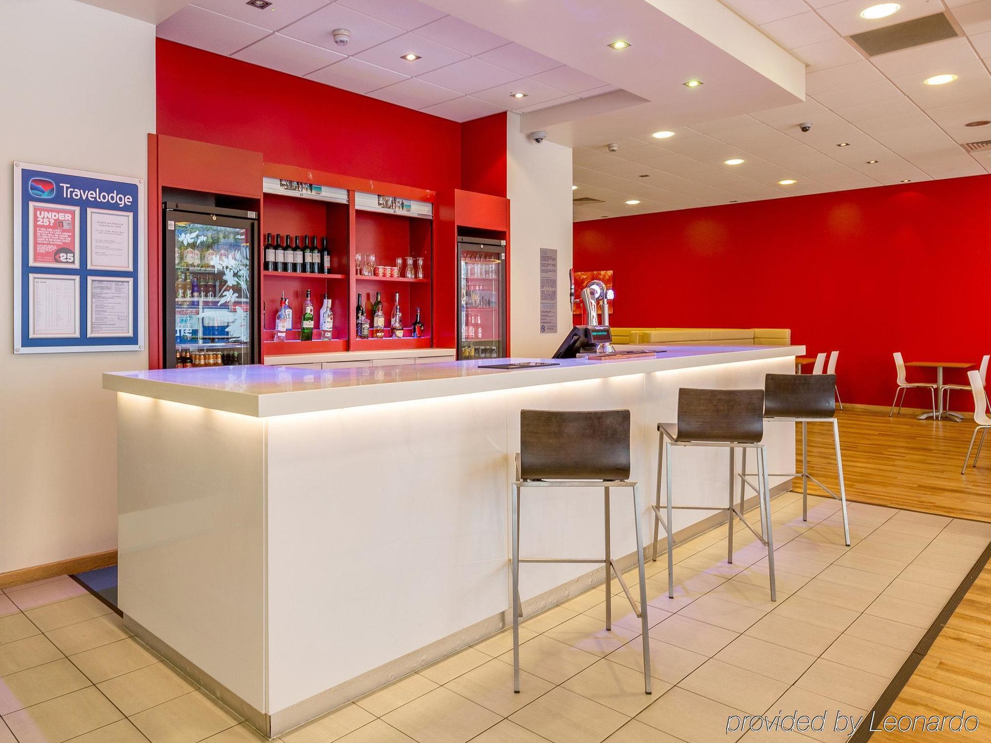 Travelodge Woolwich Hotel 3*