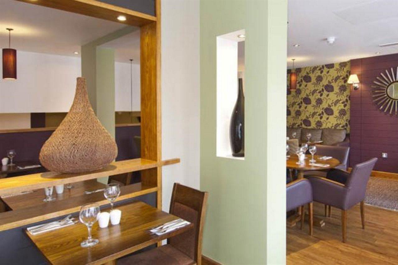 Premier Hotel Londres