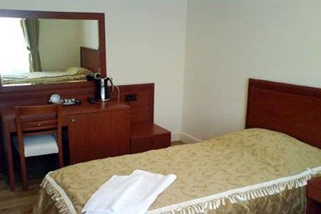 Hotel Corner House