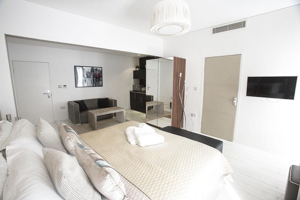 Rez Apartahotel
