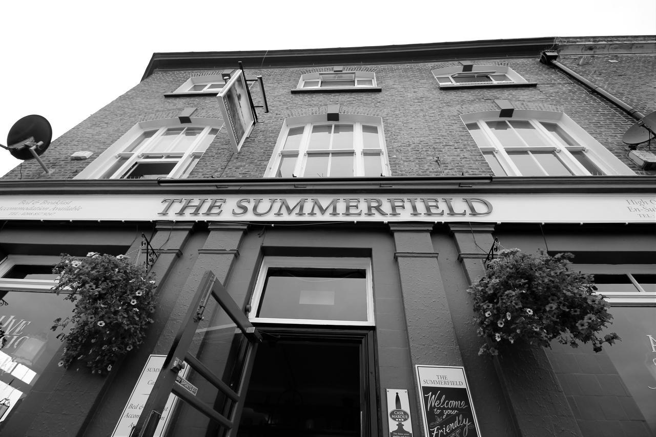 Bed and breakfast Summerfield Pub & Boutique Londres
