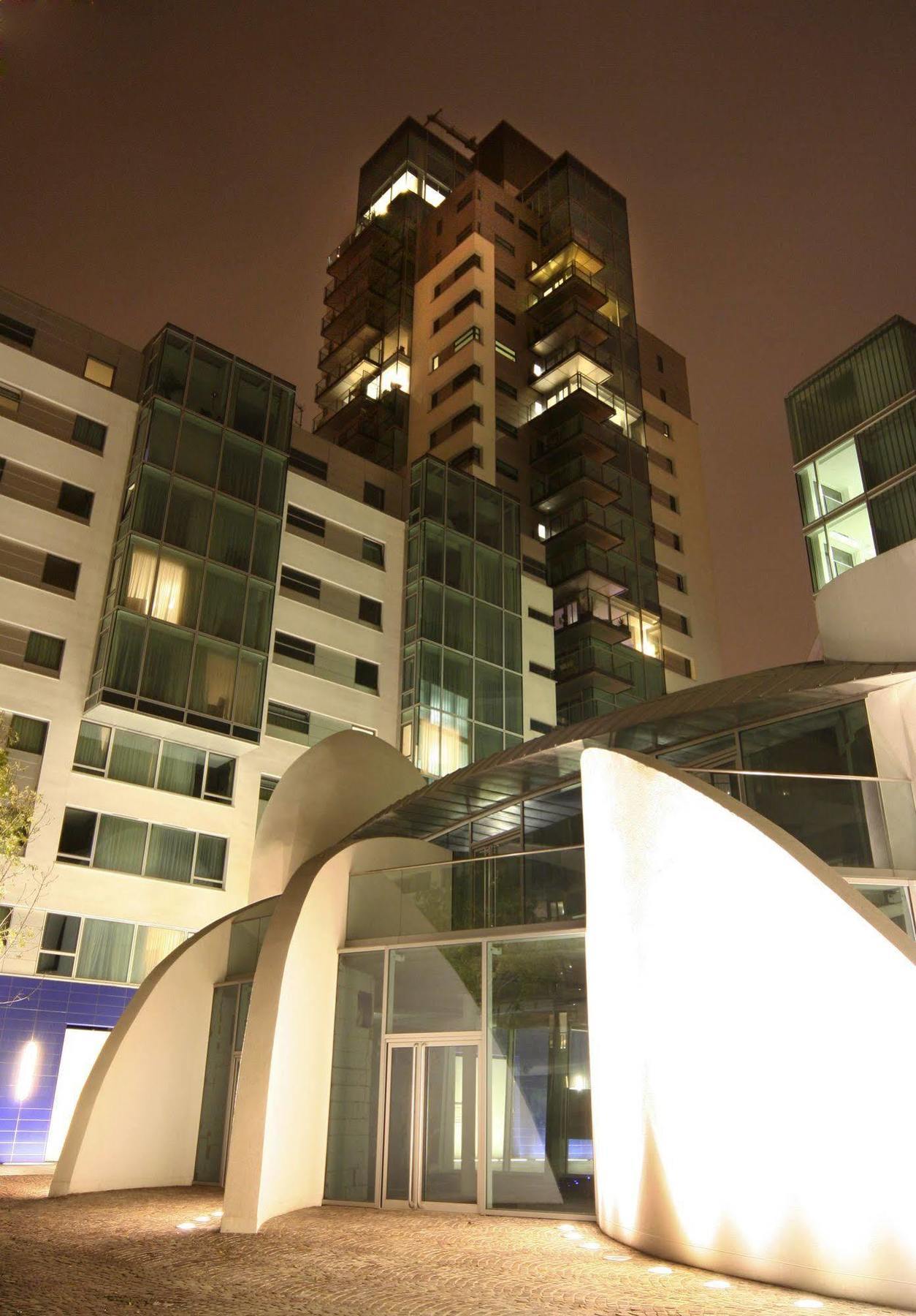 Marlin Bridge - Empire Square London