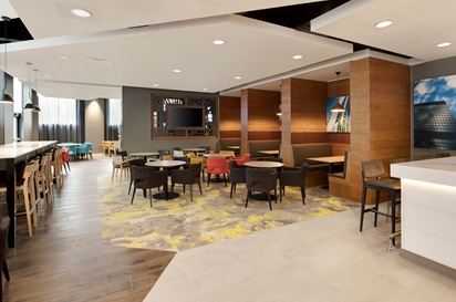 Hotel Hampton By Hilton Docklands 3*