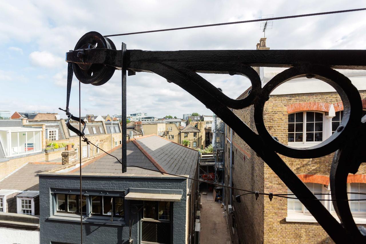 Veeve - Warehouse Loft In Bridge * Londen