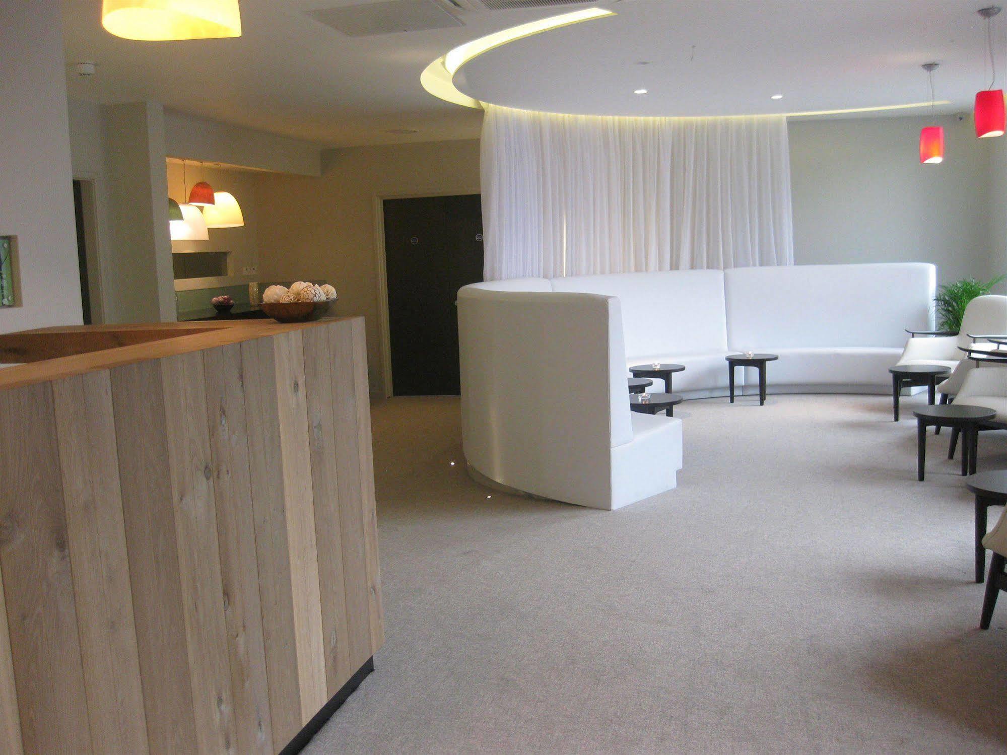 Axiom Park Appart hôtel 4*
