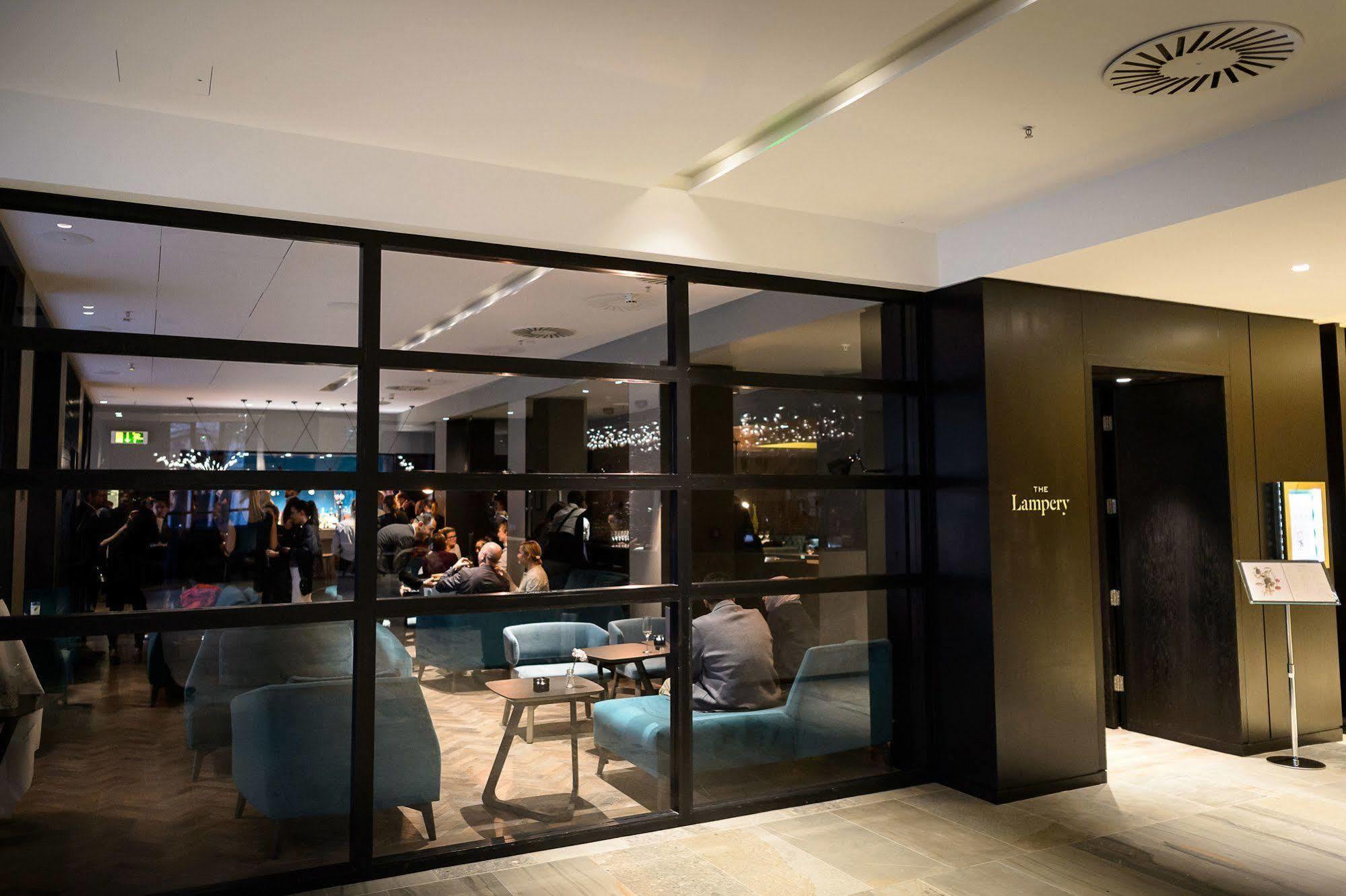 Apex Of 4* Londres