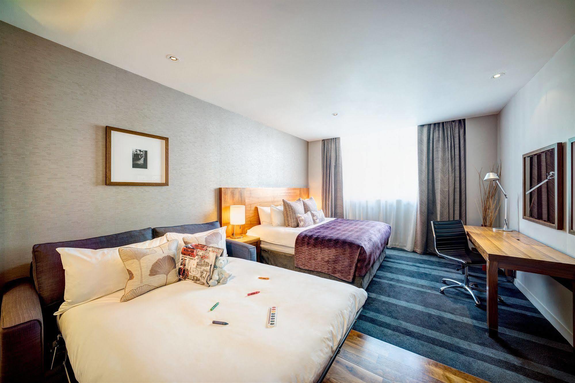 Apex Of 4* Londres