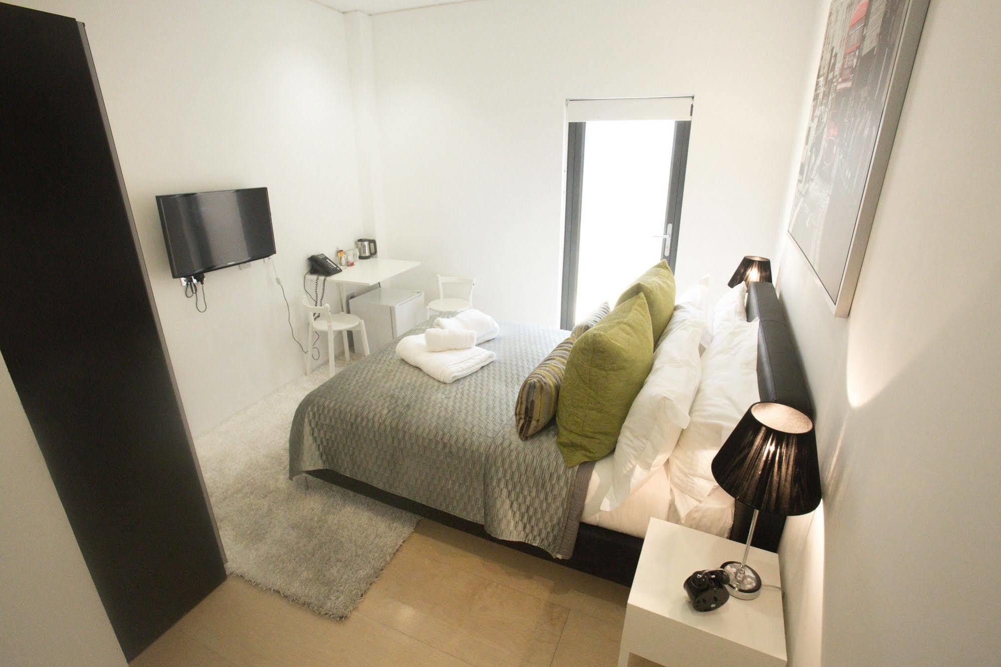 Rez Apartahotel 4*