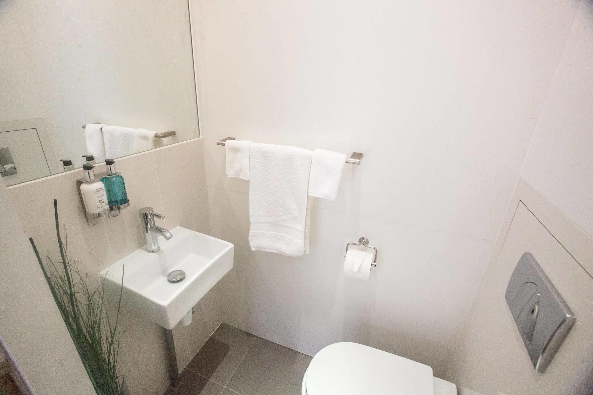 Rez Apartahotel