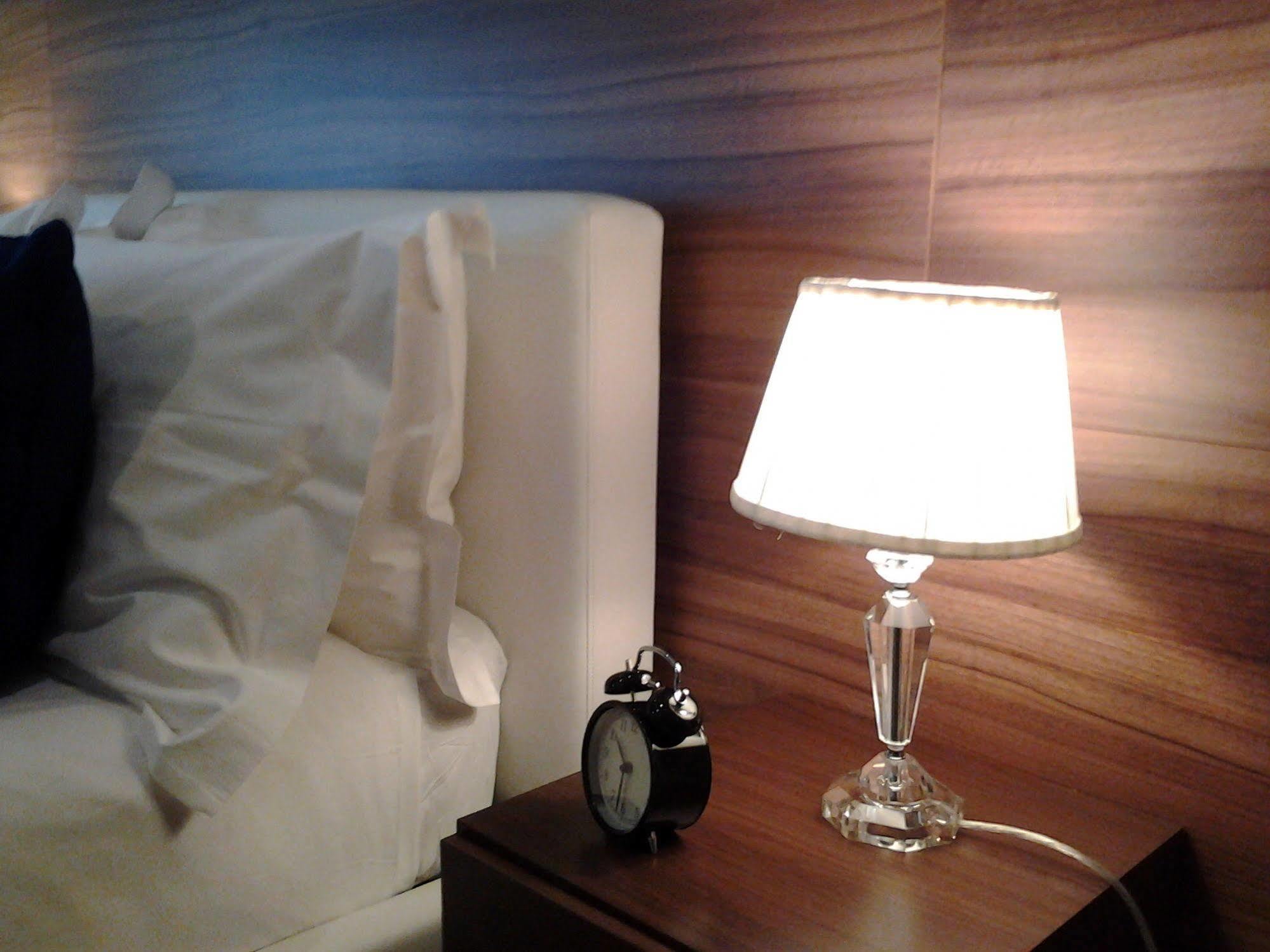 Rez Apartahotel Londres