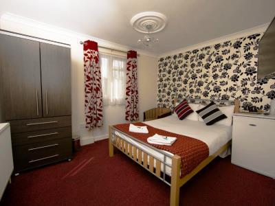 Hotel Royal By Saba 3*