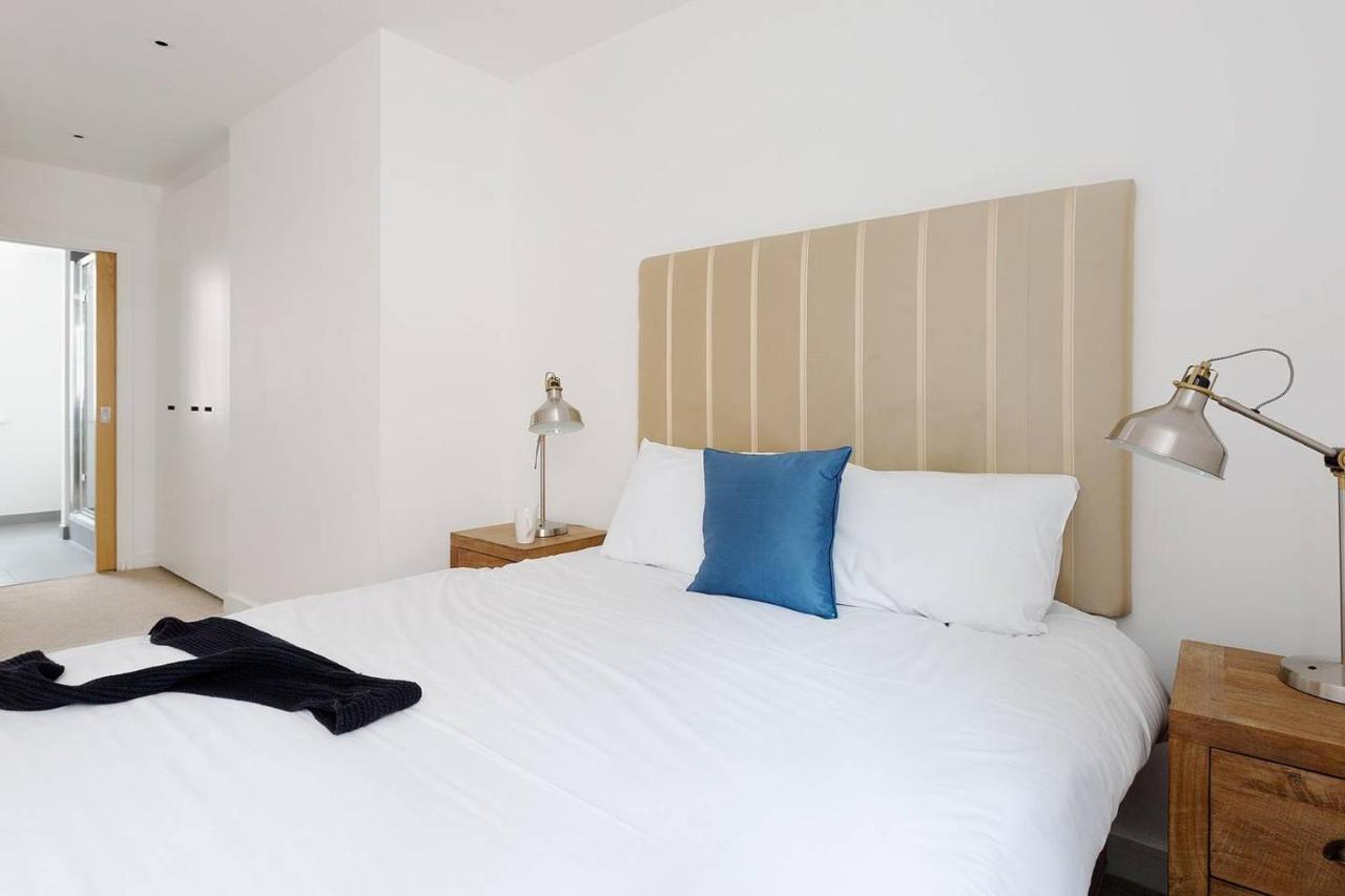 Urban Lovat Lane Apartamento