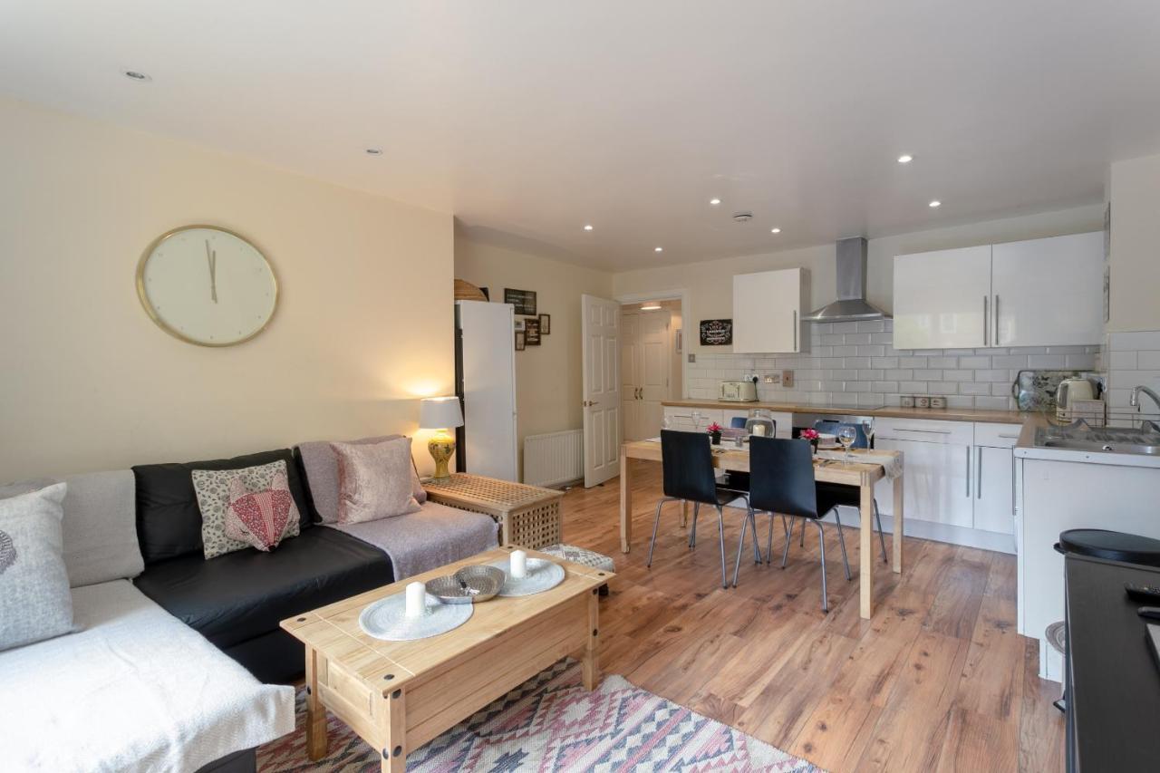 Stylish And Homely 4 Bedroom In East Appartement Londres