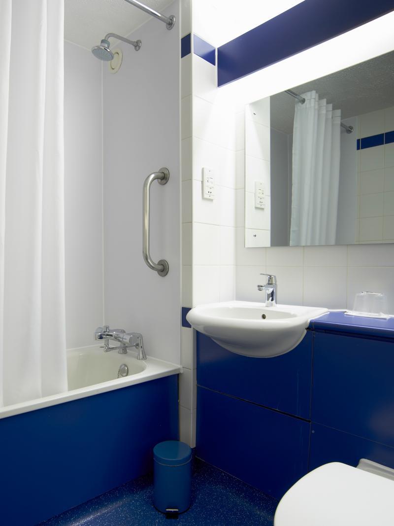 Hotel Travelodge Central City Road