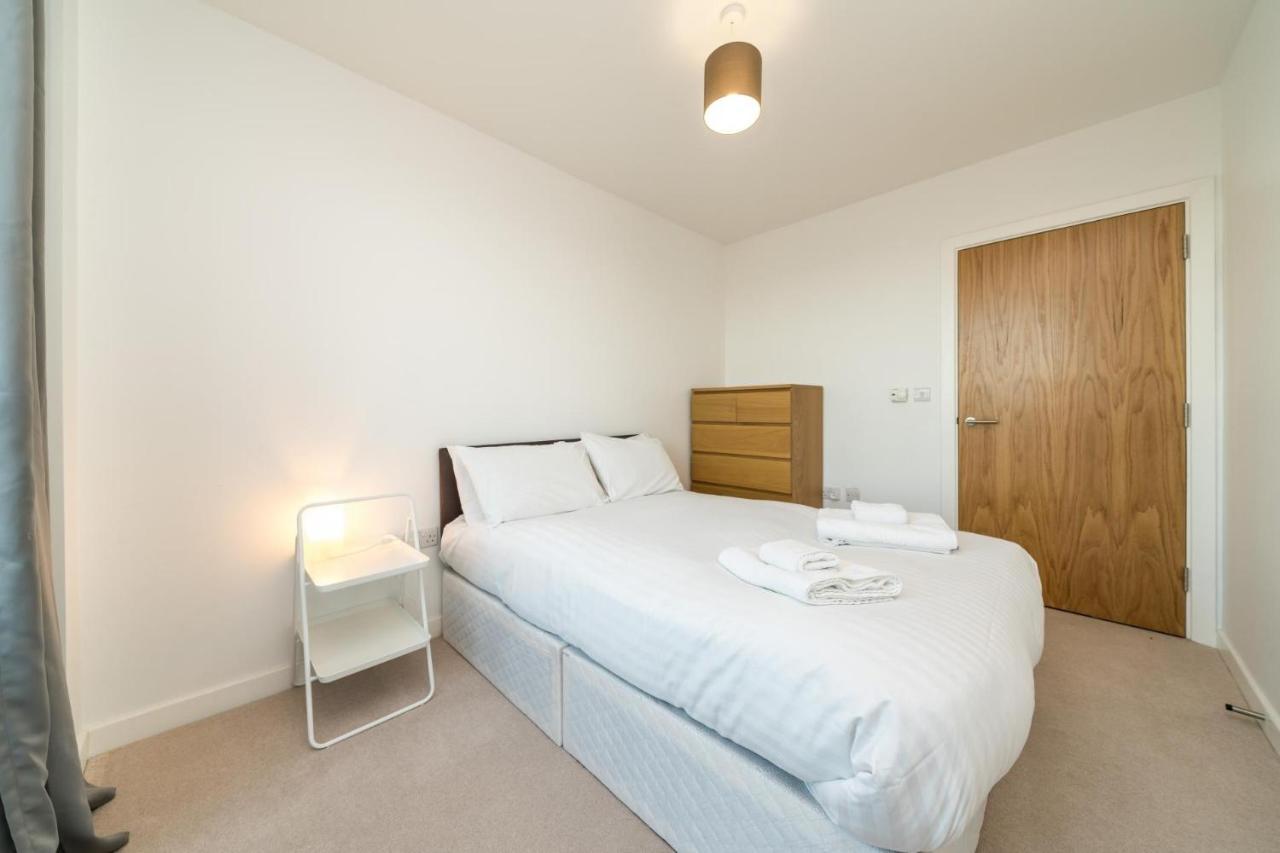 New 2bd Flat 4mins To Excel Centre Fast City Links Londres