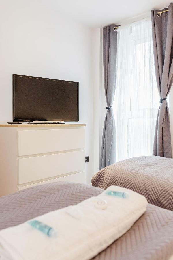 Premium Excel 3 & 2 Bedrooms Londres