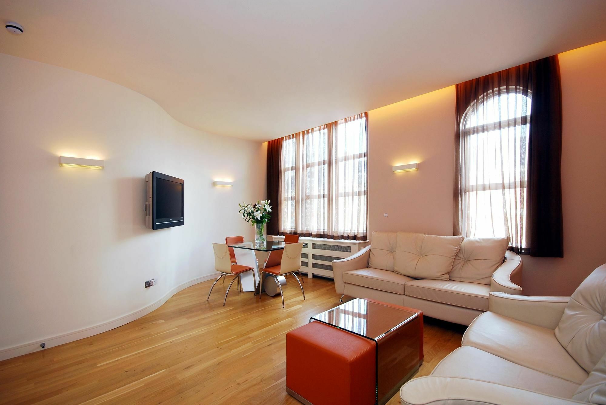 The Harrington - Gloucester Road - 1 Harrington Gardens * Londen