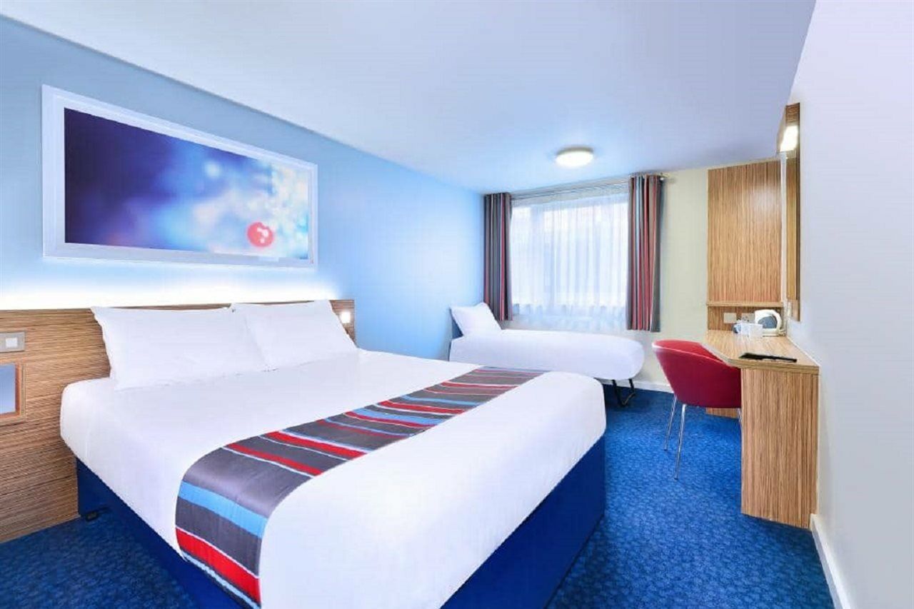 Travelodge Woolwich Hotel 3*