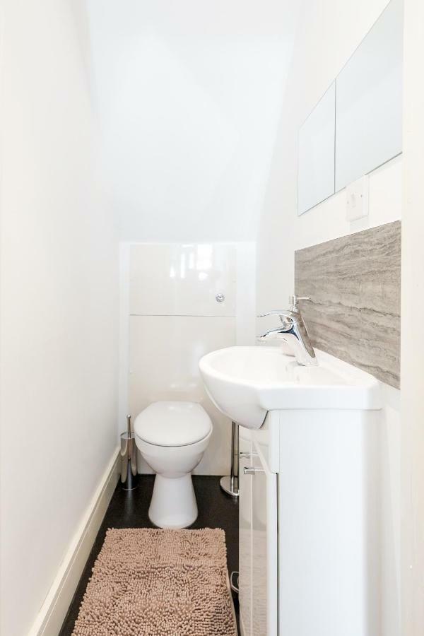 Serviced /excel/ Olympic City/ O2 Arena * Londres