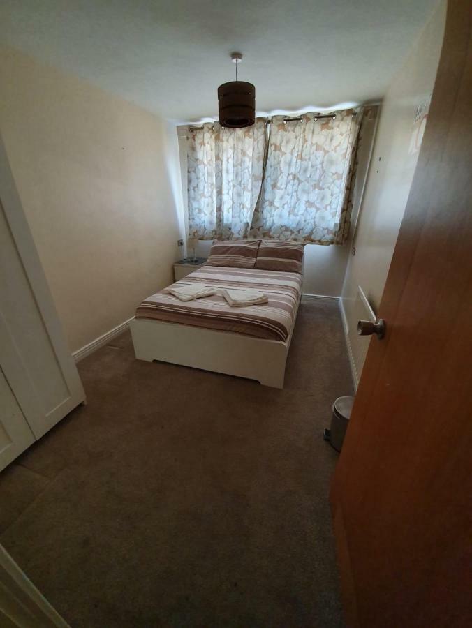 Affluent Riverside Sark Tower Appartement
