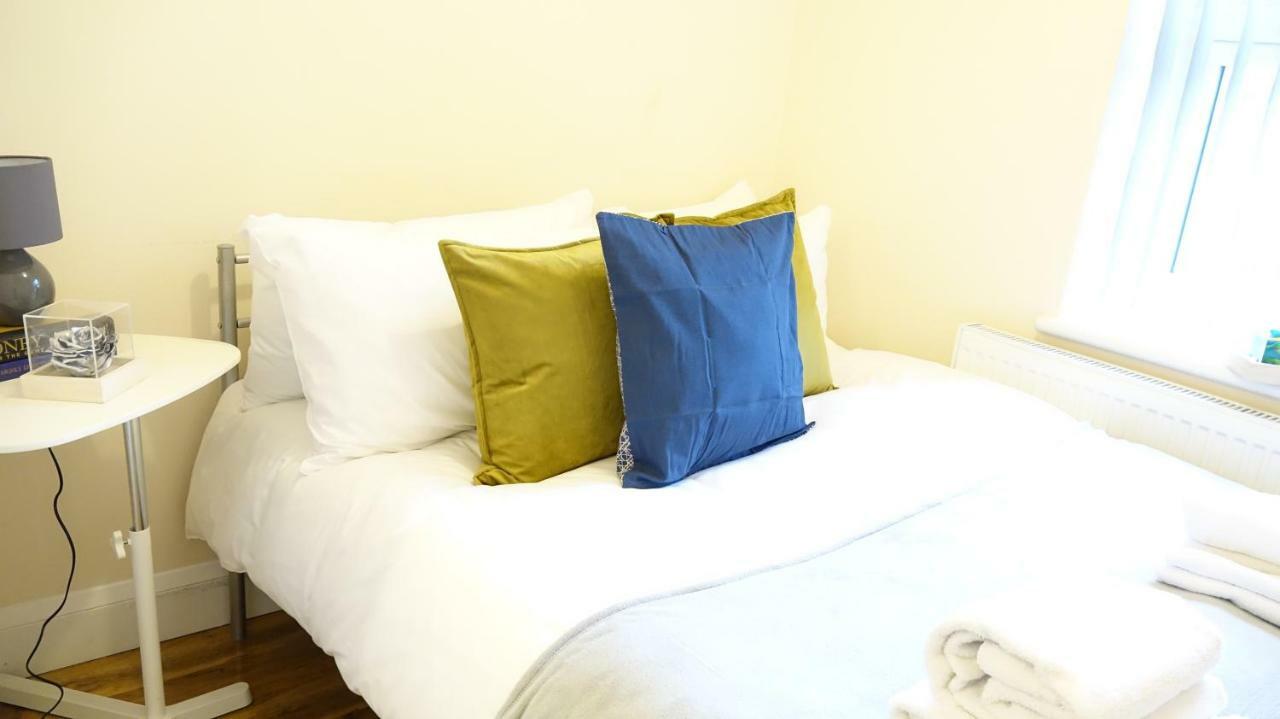 Habitación en casa particular Heathrow Ensuite Rooms- Auto Check In