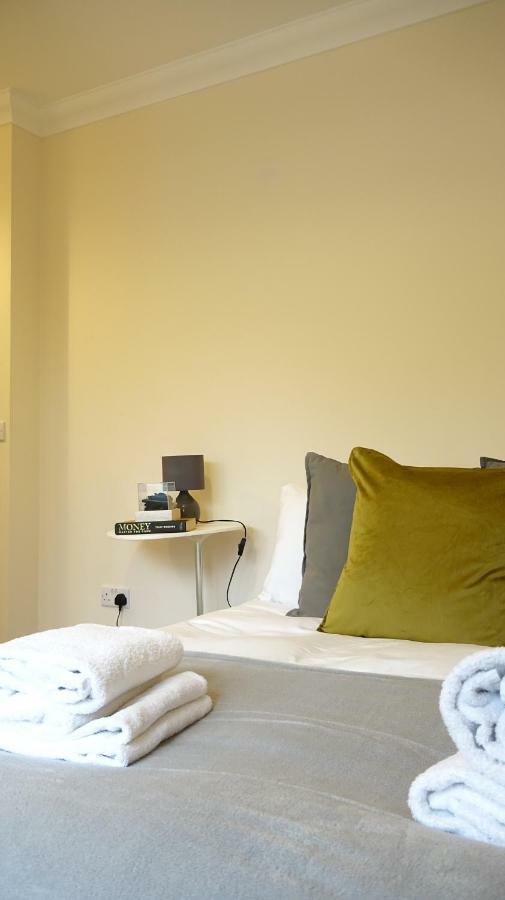 Habitación en casa particular Heathrow Ensuite Rooms- Auto Check In *