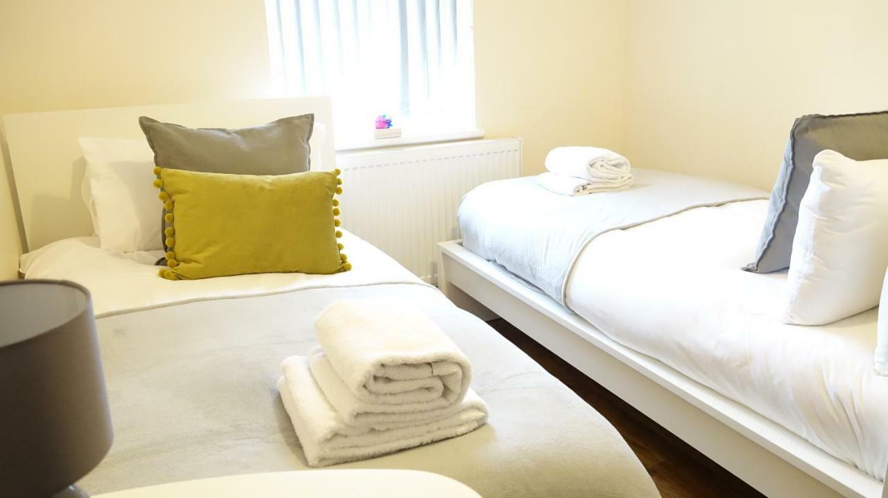 Habitación en casa particular Heathrow Ensuite Rooms- Auto Check In Stanwell