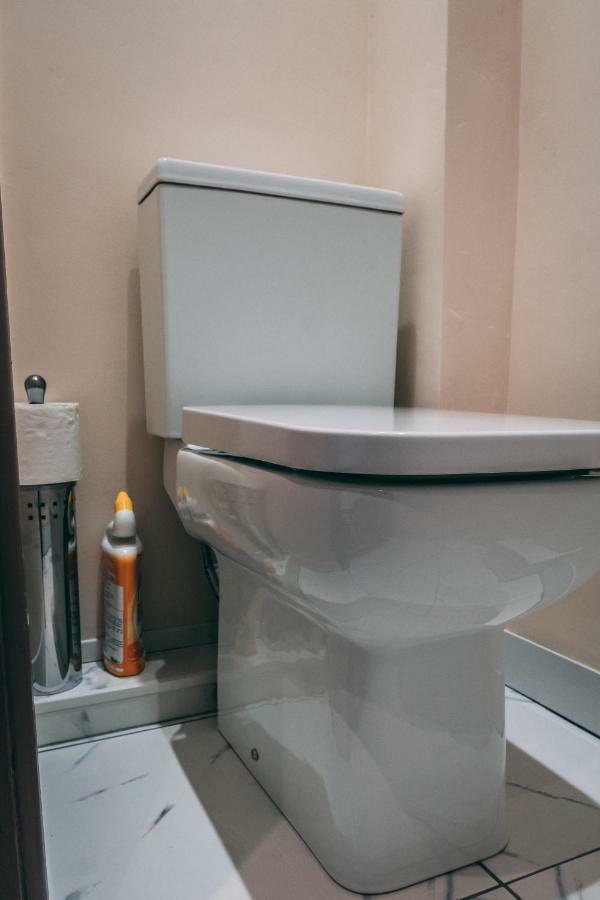 Quality Stay,2 Bed Near The Centre, 2min Walk From Metro Station Londres
