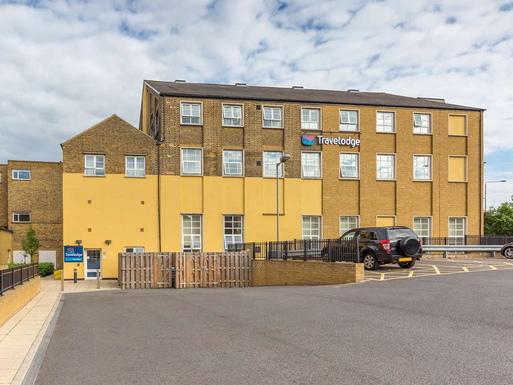 Travelodge Woolwich Hotel 3*