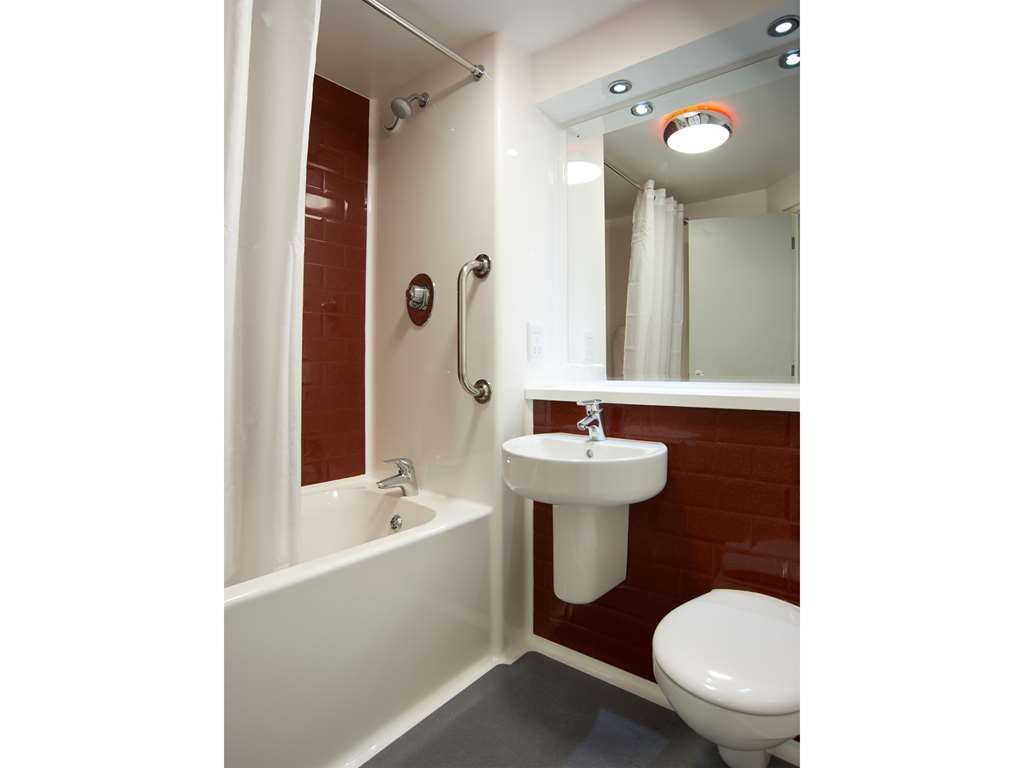 Travelodge Woolwich Hotel