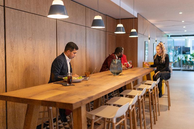 - Whitechapel By Ihg Hotel London