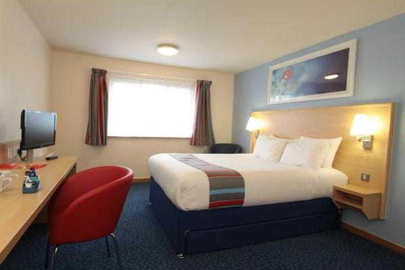 Travelodge City Airport Hotel