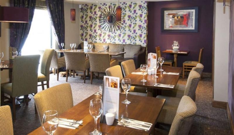 Premier Docklands Hotel 3*