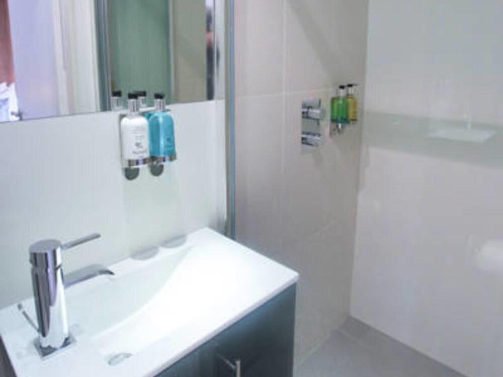 Rez Apartahotel