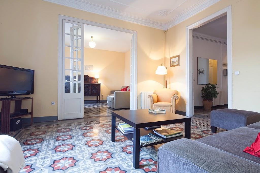 - Whitechapel By Ihg London