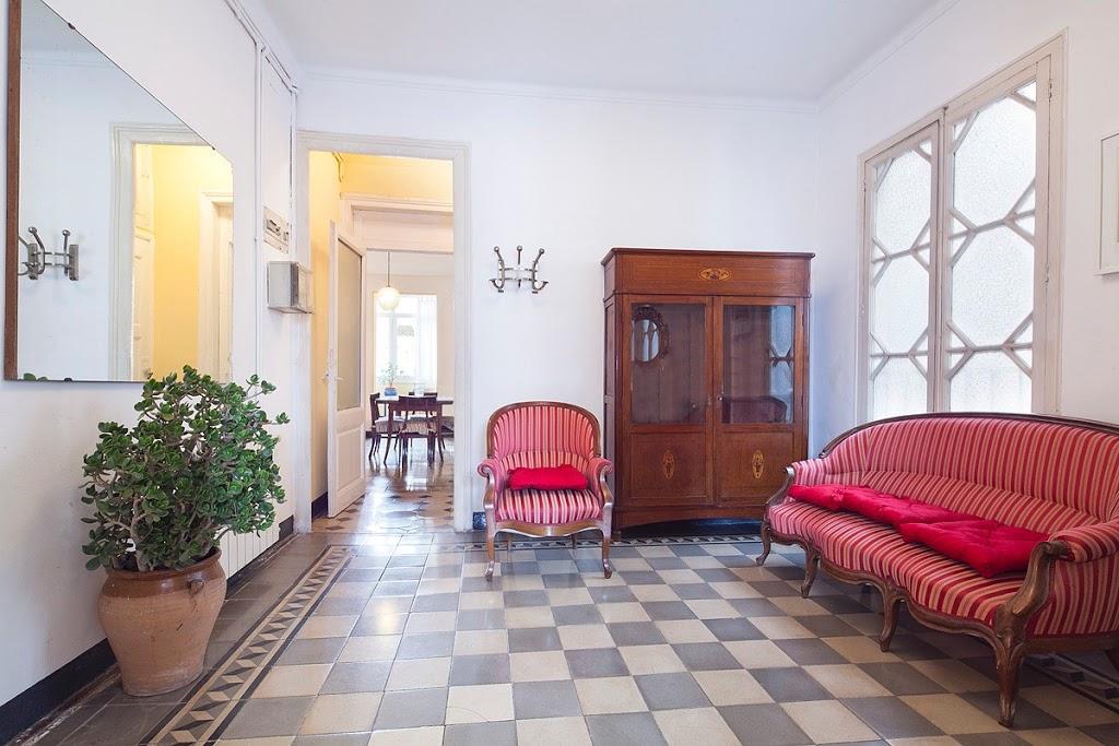 - Whitechapel By Ihg Hotel London