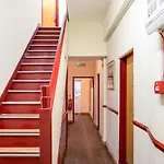 Lovely Studio In London With Patio