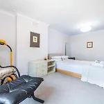 Kynance Mews Rustic And Unique Three Bedroom Mews House With A Private Courtyard