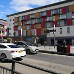 Carnation Flat A In Wembley