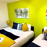 London Excel 2 Bedrooms, Reception, Spacious Apartment