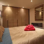 Lovely Central 2 Bed Garden Flat Warren Street