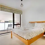 Bright & Comfy Apartment In Canary Wharf O2 Excel